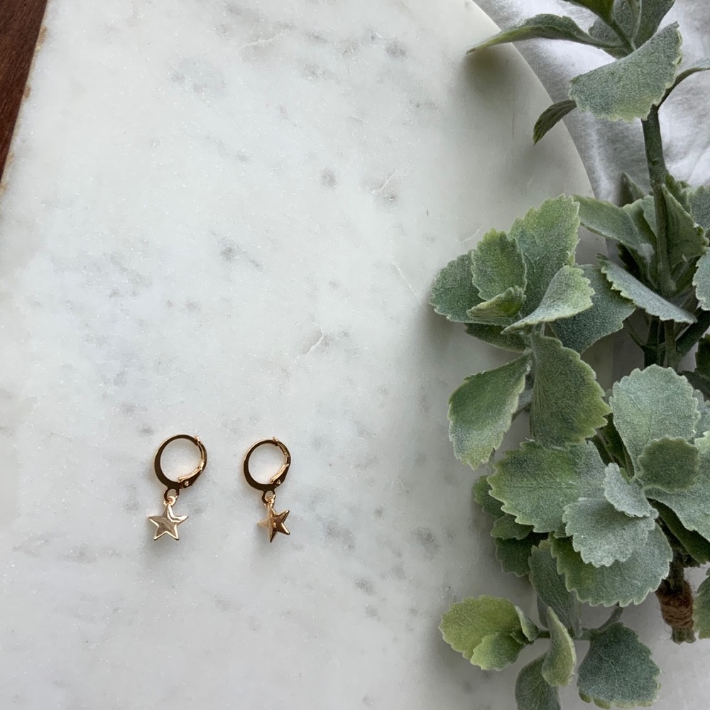 The Kerstin - Mini Star Hoop Earrings